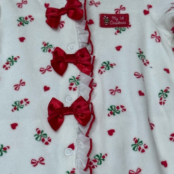 ☃️ Little Me White and Red Bow Footie- My first Christmas☃️ - Picture 2 of 5